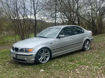 Gebraucht BMW 318 143 PS (105 kW) 2002 Silber Limousine
