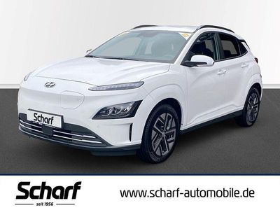 Weiss Gebraucht 2023 Hyundai Kona Advantage SUV | 19.890 € (Fairer Preis)