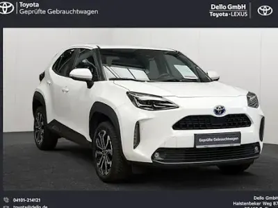 Gebraucht Toyota Yaris Cross Team 116 PS (85 kW) 2022 Weiß SUV