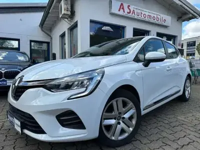 Używany Renault Clio V Experience 101 KM (74 kW) 2020 Biały Kombi