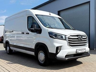 Maxus V90