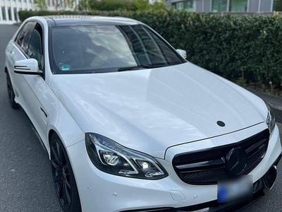 Second-hand Mercedes E63S AMG AMG 585 CP (430 kW) 2015 Berlinǎ