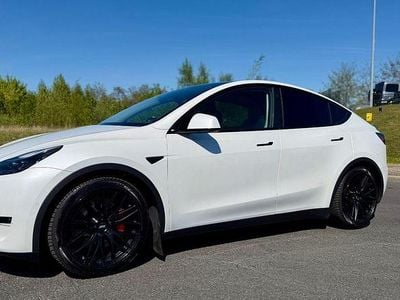 Second-hand Tesla Model Y Performance 320 kW (436 CP) 2022 Alb SUV