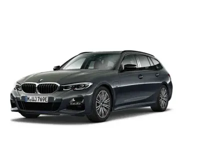 Gebraucht BMW 330e M Sport 292 PS (214 kW) 2022 Grau Kombi