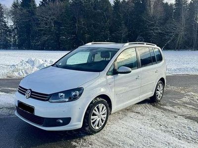 Weiß Gebraucht 2014 VW Touran Cup Van / Kleinbus | 13.200 € (Teuer)