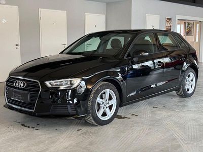 Używany Audi A3 Comfort 150 KM (110 kW) 2017 Czarny Sedan/Limuzyna