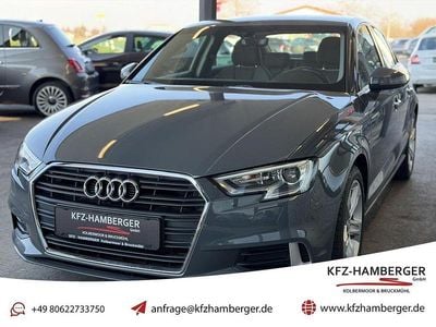Gebraucht Audi A3 Sport 116 PS (85 kW) 2017 Grau Limousine
