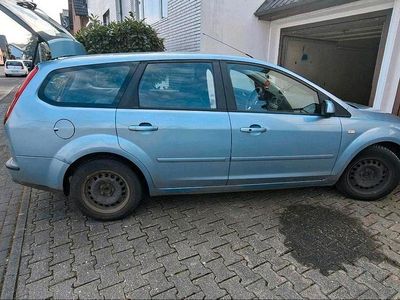 Używany Ford Focus 2006 Niebieski Kombi