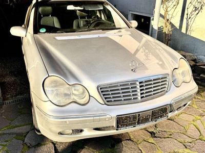 Mercedes C240