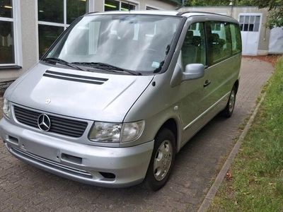 Mercedes V230