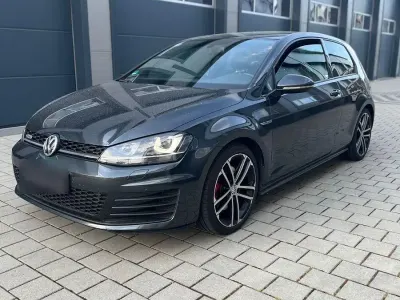 Gebraucht VW Golf VII GTD 184 PS (135 kW) 2015 Grau Limousine