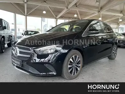 Gebraucht Mercedes B180 Progressive 136 PS (100 kW) 2022 Schwarz Kleinwagen