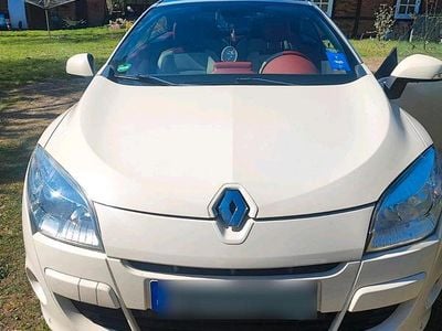 Usata Renault Mégane Cabriolet Floride 132 CV (97 kW) 2011 Beige Cabrio