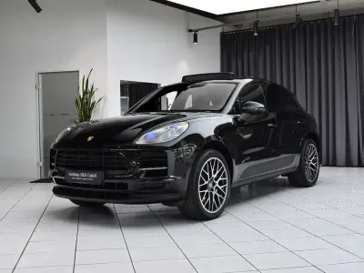 Gebraucht Porsche Macan S Chrono 354 PS (260 kW) 2021 Tiefschwarz SUV