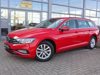 Gebraucht VW Passat Business 122 PS (89 kW) 2023 Rot Kombi