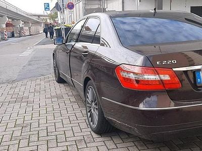 Mercedes E220