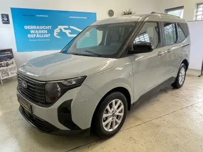 Używany Ford Tourneo Courier Titanium 125 KM (91 kW) 2024 Szary Minivan