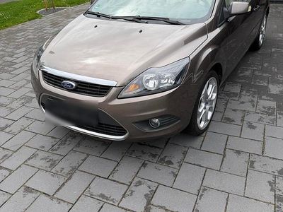 Gebraucht Ford Focus Cabriolet Titanium 145 PS (106 kW) 2009 Cabrio