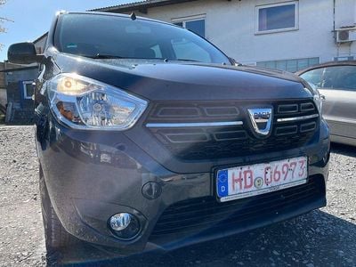 Gebraucht Dacia Lodgy 116 PS (85 kW) 2020 Grau Van / Kleinbus