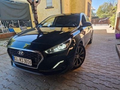 Usata Hyundai i30 YES! 140 CV (102 kW) 2019 Nero Berlina