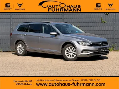 Gebraucht VW Passat Business 150 PS (110 kW) 2023 Silber Kombi