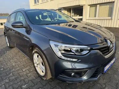 Gebraucht Renault Mégane Business 116 PS (85 kW) 2020 Grau Limousine