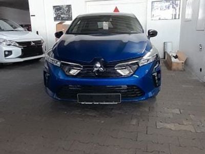 Neu Mitsubishi Colt Select 91 PS (66 kW) 2025 Blau Limousine