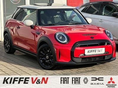Rot Gebraucht 2023 Mini Cooper SE Classic Kleinwagen | 20.420 € (Fairer Preis)