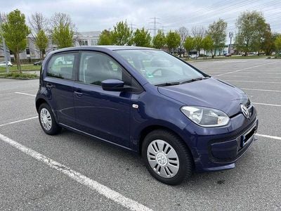 Second-hand VW up! 60 CP (44 kW) 2016 Albastru Hatchback