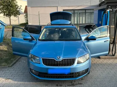 Gebraucht Skoda Octavia 140 PS (102 kW) 2014 Blau Kombi