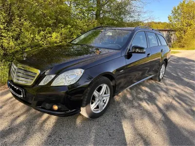 Gebraucht Mercedes E220 170 PS (125 kW) 2011 Schwarz Kombi