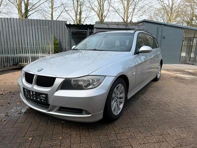 Gebraucht BMW 318 143 PS (105 kW) 2008 Silber Kombi