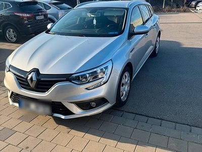 Gebraucht Renault Mégane GrandTour 115 PS (84 kW) 2019 Silber Kombi