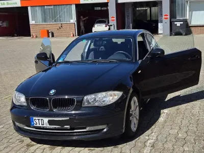 Gebraucht BMW 118 143 PS (105 kW) 2010 Schwarz Kleinwagen