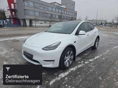 Weiß Gebraucht 2023 Tesla Model Y Long Range AWD SUV | 43.800 € (Teuer)