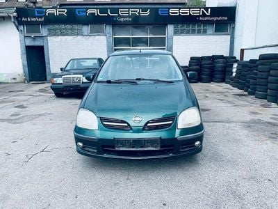 Nissan Almera Tino
