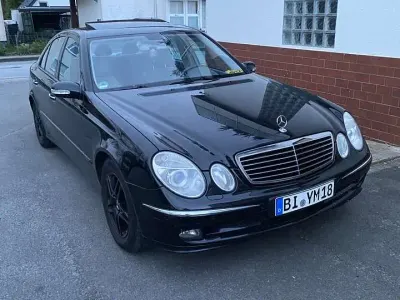 Gebraucht Mercedes E320 224 PS (164 kW) 2006 Schwarz Limousine