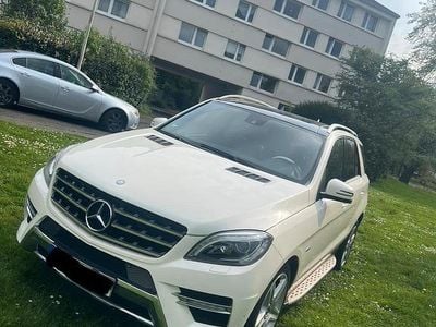 Weiß Gebraucht 2012 Mercedes ML350 SUV | 19.900 € (Etwas zu teuer)