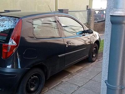 Occasion Fiat Punto 60 PK (44 kW) 2004 Zwart Hatchback