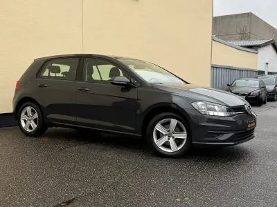 Gebraucht VW Golf VII 86 PS (63 kW) 2019 Grau Limousine
