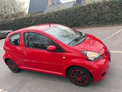 Usata Toyota Aygo 68 CV (50 kW) 2009 Rosso Utilitaria