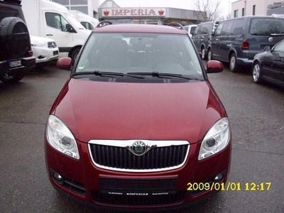 Gebraucht Skoda Fabia Ambiente 69 PS (50 kW) 2009 Rot Kombi