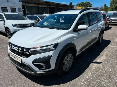Gebraucht Dacia Jogger Expression 110 PS (80 kW) 2023 Weiß Van / Kleinbus