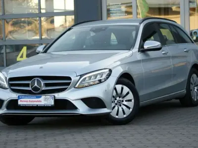 Gebraucht Mercedes C200 160 PS (117 kW) 2021 Iridiumsilber metallic Kombi