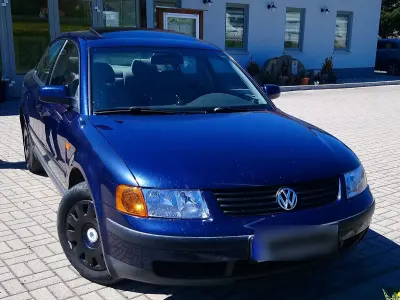 Occasion VW Passat 101 ch (74 kW) 1997 Bleue Berline