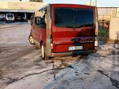 Gebraucht Opel Vivaro 86 PS (63 kW) 2010 Rot Van / Kleinbus