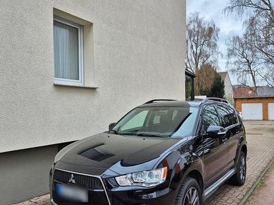 Gebraucht Mitsubishi Outlander 185 PS (136 kW) 2011 Schwarz SUV