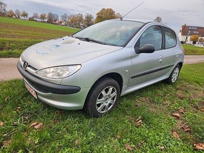 Gebraucht Peugeot 206 Filou 60 PS (44 kW) 2004 Grau Limousine