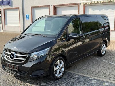Mercedes V220