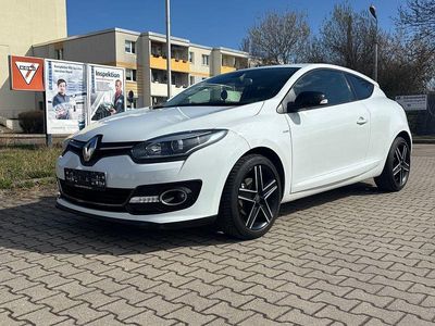 Gebraucht Renault Mégane III Bose Edition 132 PS (97 kW) 2014 Weiß Coupé